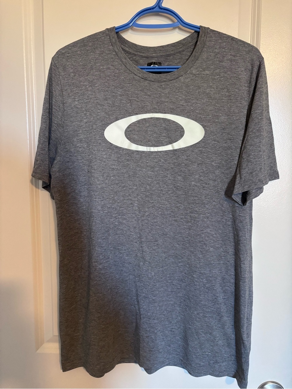 Oakley Performance Fit Gray Short-Sleeve Tee with White Logo